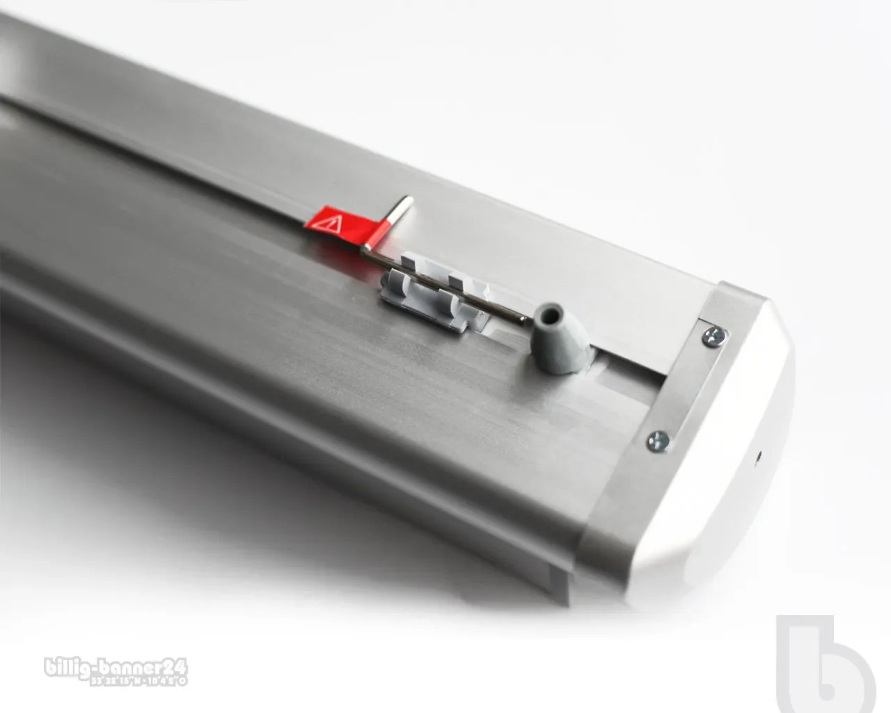 Roll-Up Triangle 100